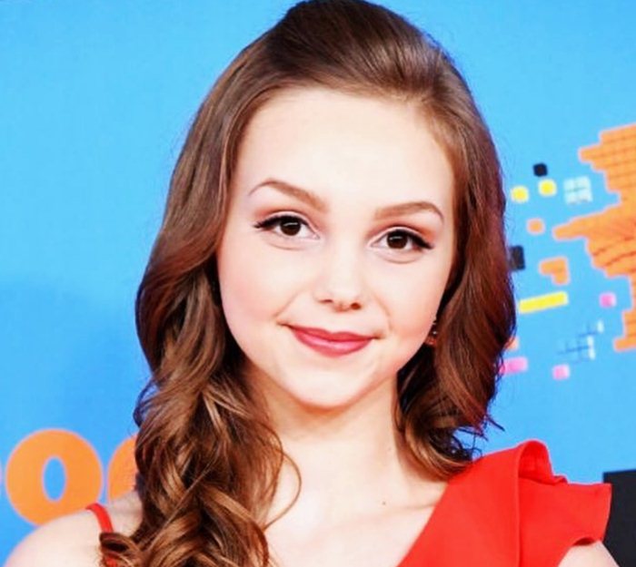 Who is Savannah May? Bio/Wiki, Family, Height, and Career
